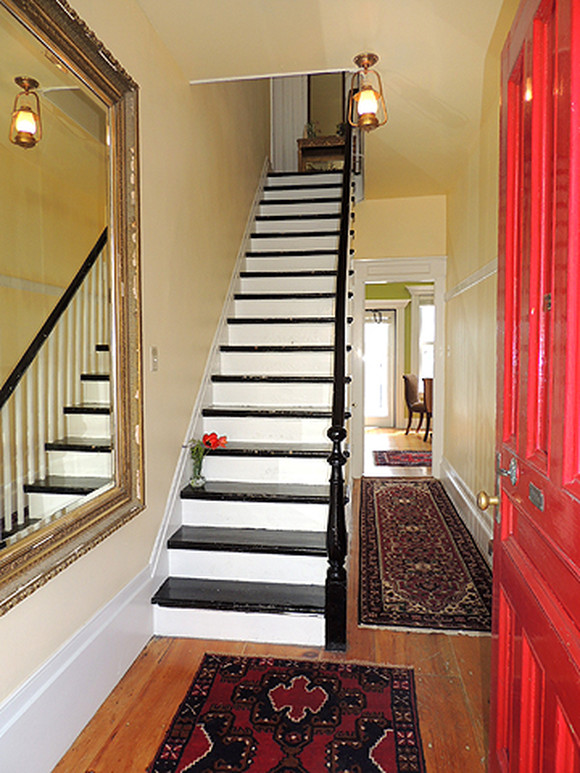 Downtown Living on the Lunenburg Waterfront! 74 Montague St