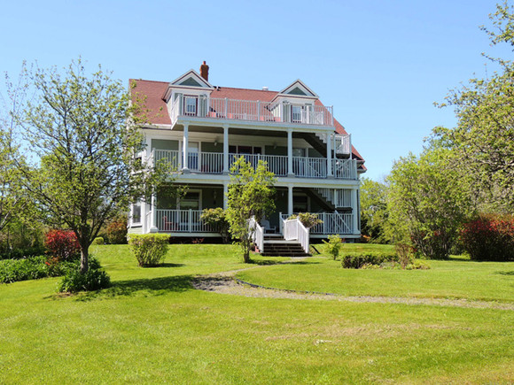 Nova Scotia Real Estate - Arbor View Inn For Sale