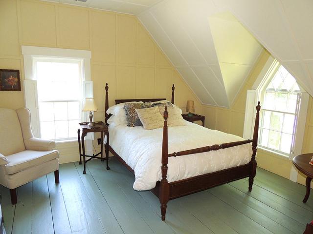 Nova Scotia Real Estate, Mahone Bay Historic Home