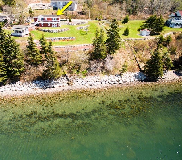 The FIRST MATE'S QUARTERS 58 Shore Road, Garden Lots Lunenburg