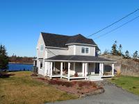 Nova Scotia Real Estate, Lunenburg Oceanfront Home
