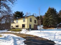 Nova Scotia Real Estate, Lunenburg Seaside Cottage